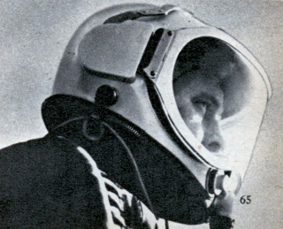 Illustration for article titled This is how we envisioned spacesuits back in the 1950s